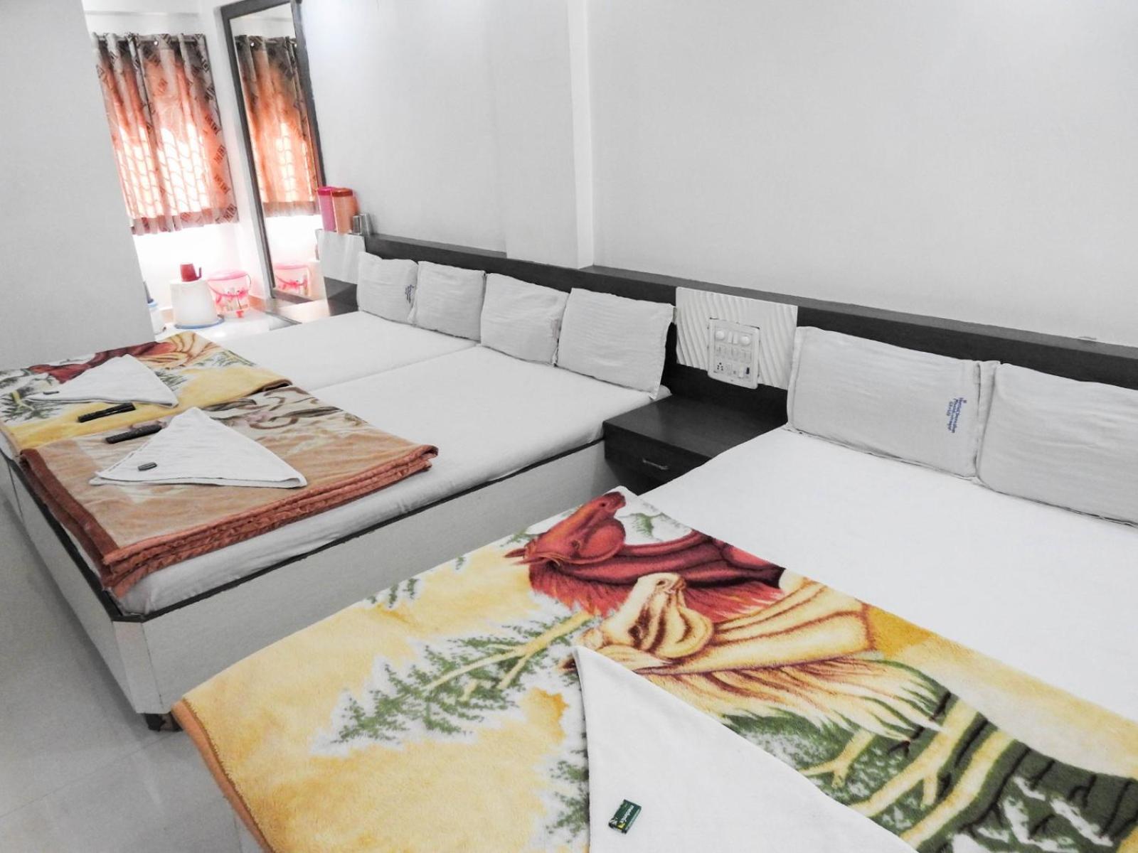 Hotel Shri Sai Darshan Shirdi Dış mekan fotoğraf
